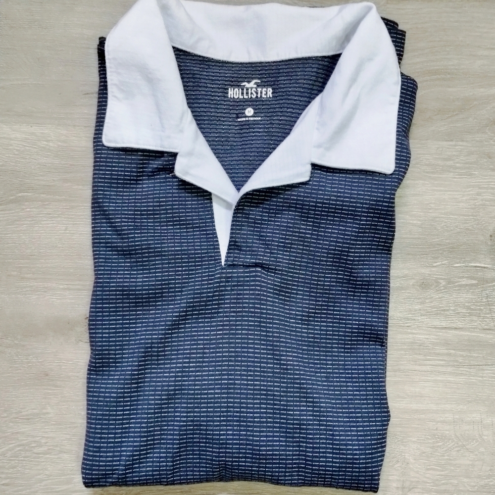 Hollister NWOT Blue/White Polo
